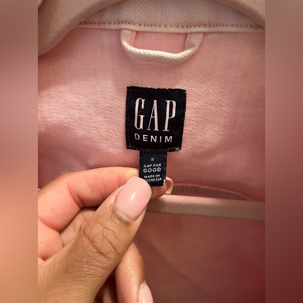 Pale pink GAP jean denim jacket Worn once S - Picture 3 of 4